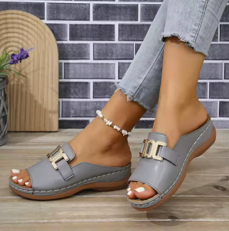 ELARA | |  ORTHOPEDIC SANDALS